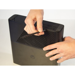 Разборка Xbox 360 E Нижняя панель